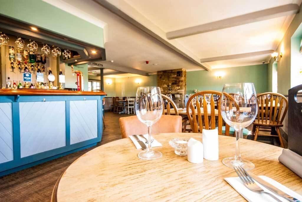 The Chequers Inn Rookley Екстериор снимка